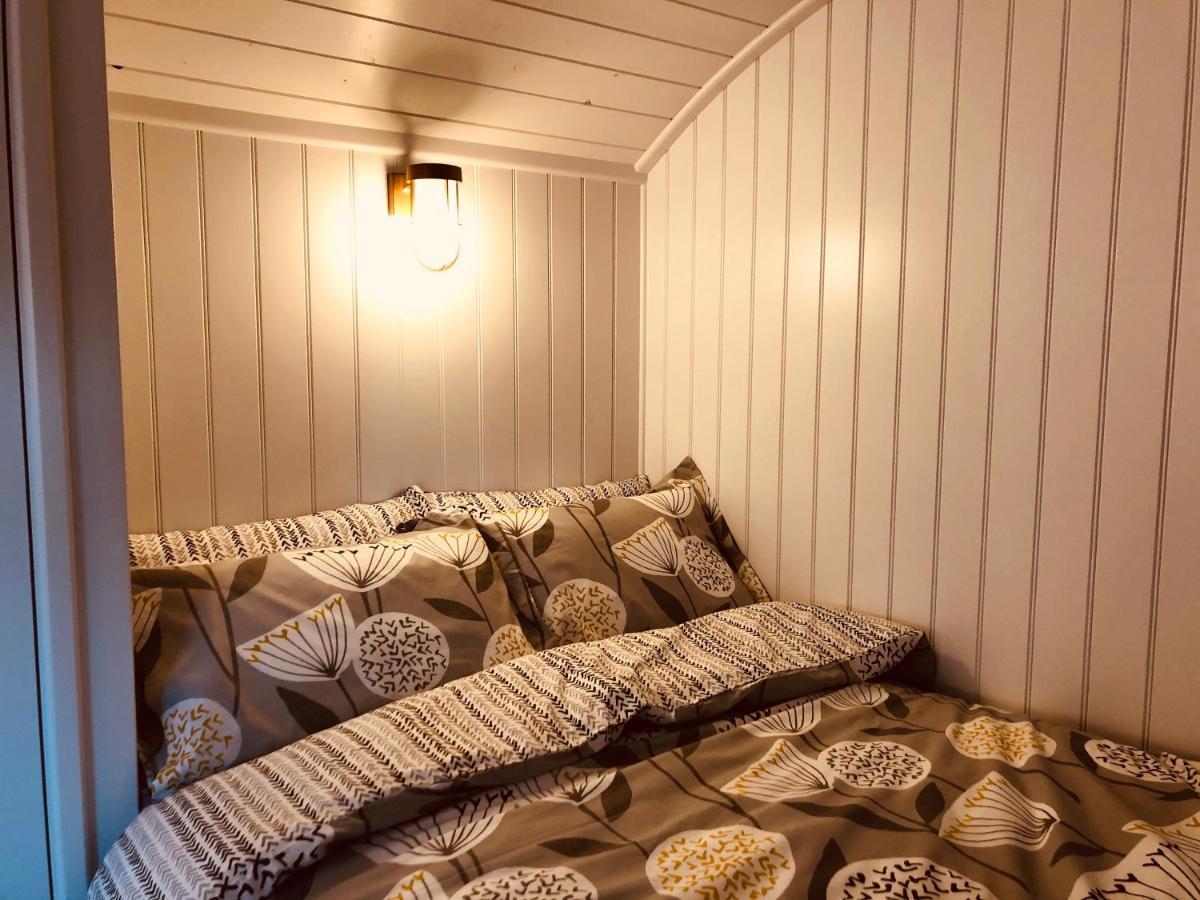 Somerleyton Meadows - The Hideaway Hut & Hot Tub Herringfleet Esterno foto