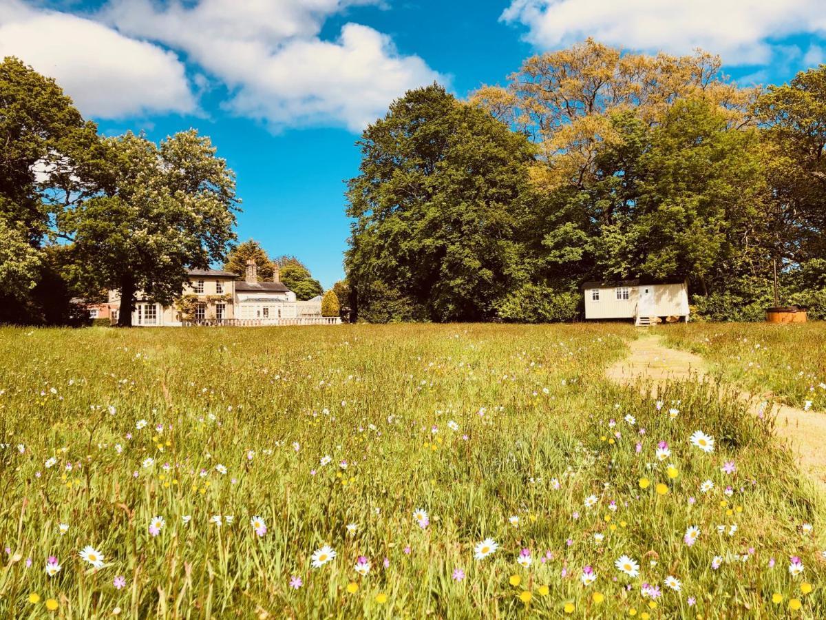 Somerleyton Meadows - The Hideaway Hut & Hot Tub Herringfleet Esterno foto